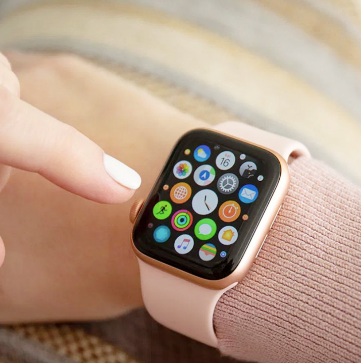 Smartwatch Classic Premium con 50 % de descuento solo hoy + Regalos